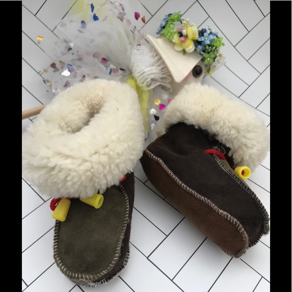 🧡Handmade🧡Winter Baby Booties - Picture 3 of 5